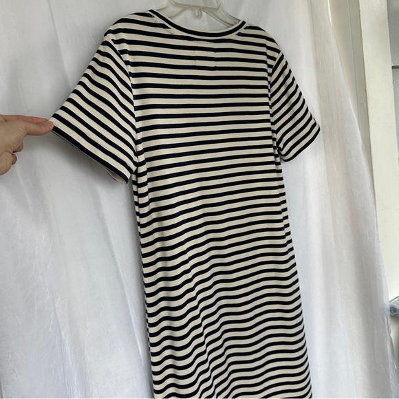 3/$20 💥 Lou & Grey T-Shirt Dress Short Sleeve Cream & Navy Stripe Print Cotton - Picture 10 of 15